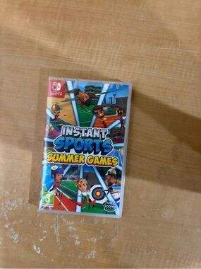 Nintendo Instant Sports: Summer Games - Blue, Yellow, Red Cover